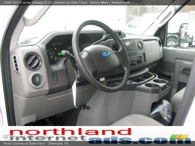 Oxford White / Medium Flint 2009 Ford E Series Cutaway E350 Commercial Utility Truck