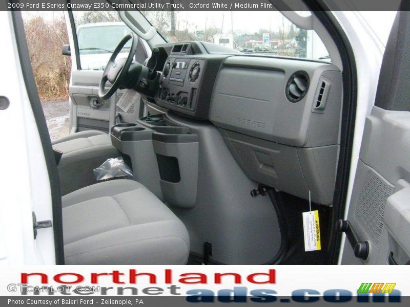 Oxford White / Medium Flint 2009 Ford E Series Cutaway E350 Commercial Utility Truck