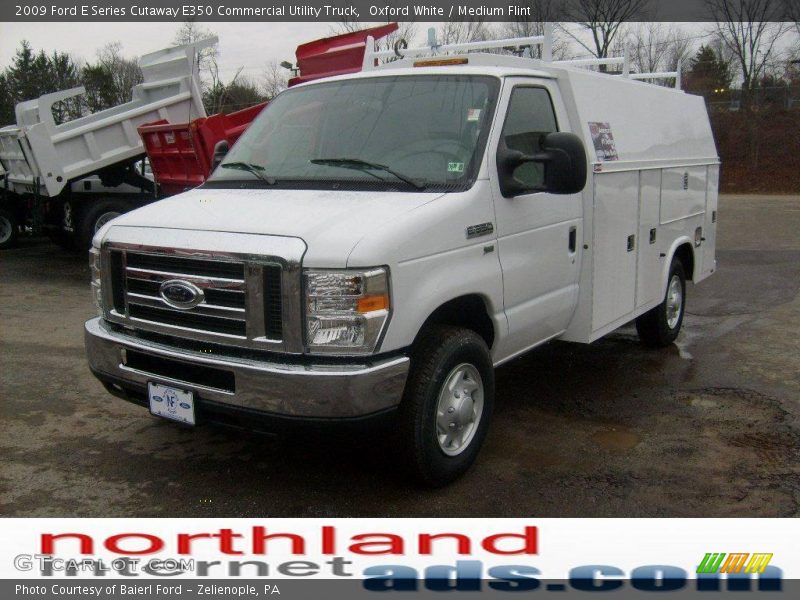 Oxford White / Medium Flint 2009 Ford E Series Cutaway E350 Commercial Utility Truck