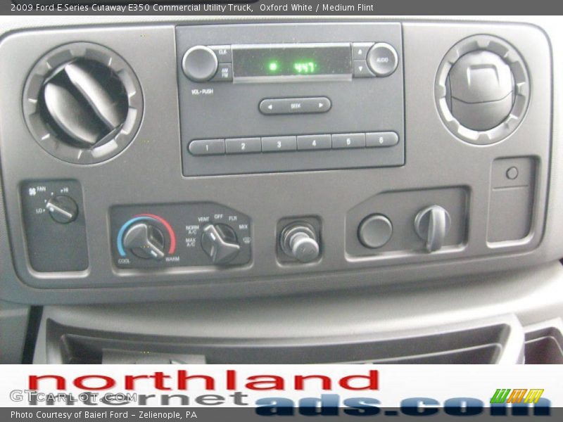 Oxford White / Medium Flint 2009 Ford E Series Cutaway E350 Commercial Utility Truck