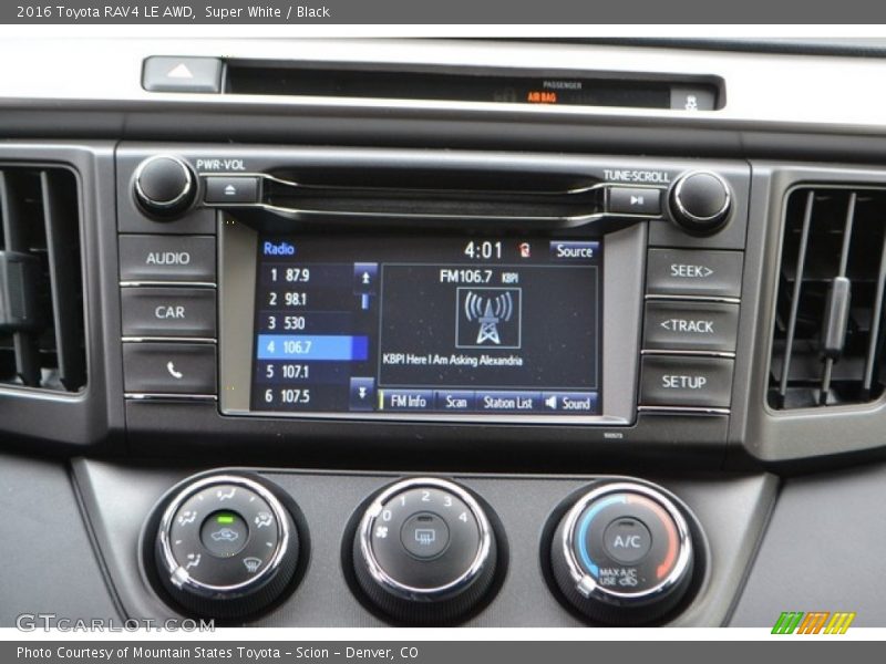 Super White / Black 2016 Toyota RAV4 LE AWD