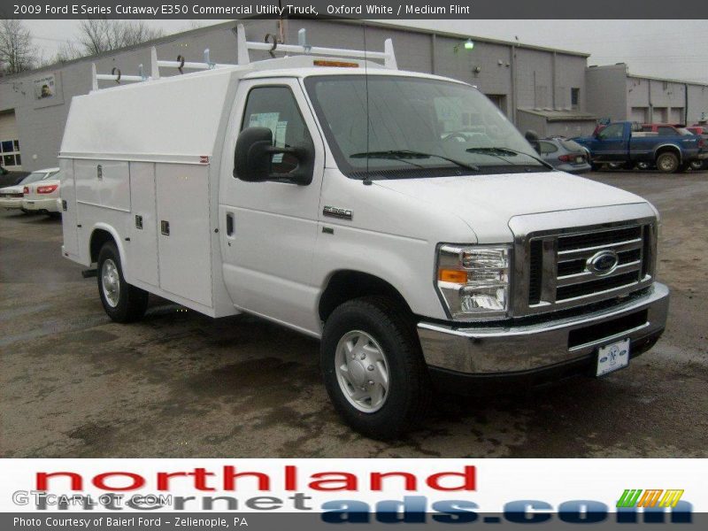 Oxford White / Medium Flint 2009 Ford E Series Cutaway E350 Commercial Utility Truck