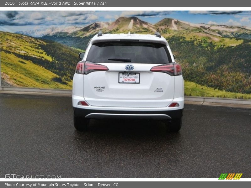 Super White / Ash 2016 Toyota RAV4 XLE Hybrid AWD