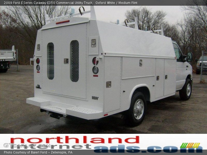 Oxford White / Medium Flint 2009 Ford E Series Cutaway E350 Commercial Utility Truck