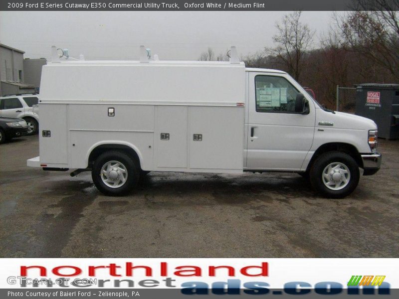 Oxford White / Medium Flint 2009 Ford E Series Cutaway E350 Commercial Utility Truck