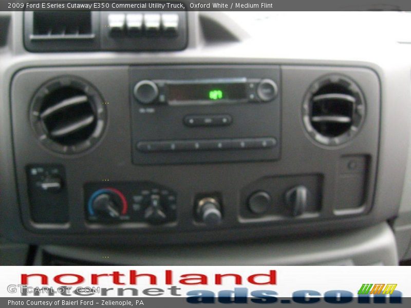 Oxford White / Medium Flint 2009 Ford E Series Cutaway E350 Commercial Utility Truck