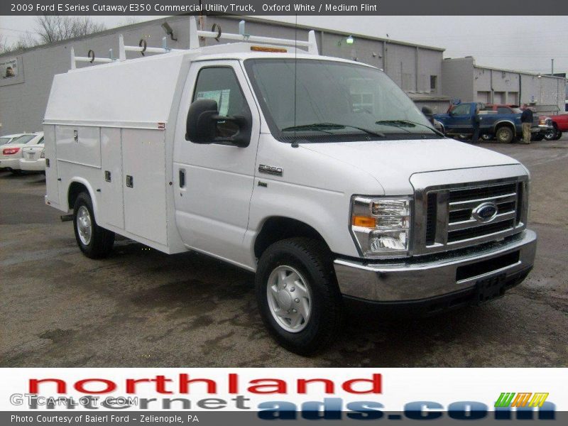 Oxford White / Medium Flint 2009 Ford E Series Cutaway E350 Commercial Utility Truck