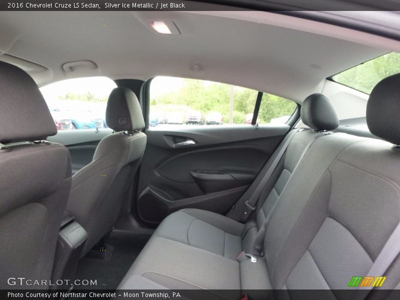 Silver Ice Metallic / Jet Black 2016 Chevrolet Cruze LS Sedan