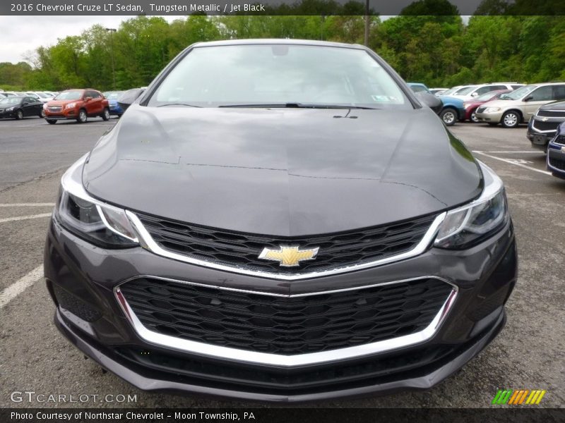 Tungsten Metallic / Jet Black 2016 Chevrolet Cruze LT Sedan