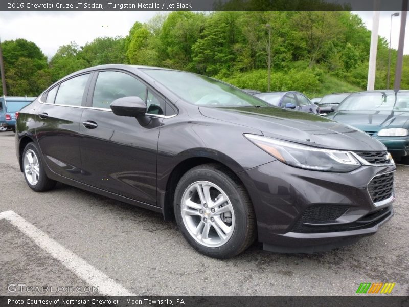 Tungsten Metallic / Jet Black 2016 Chevrolet Cruze LT Sedan
