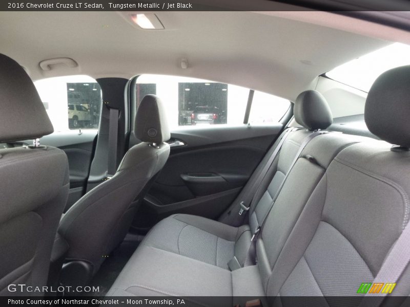 Tungsten Metallic / Jet Black 2016 Chevrolet Cruze LT Sedan