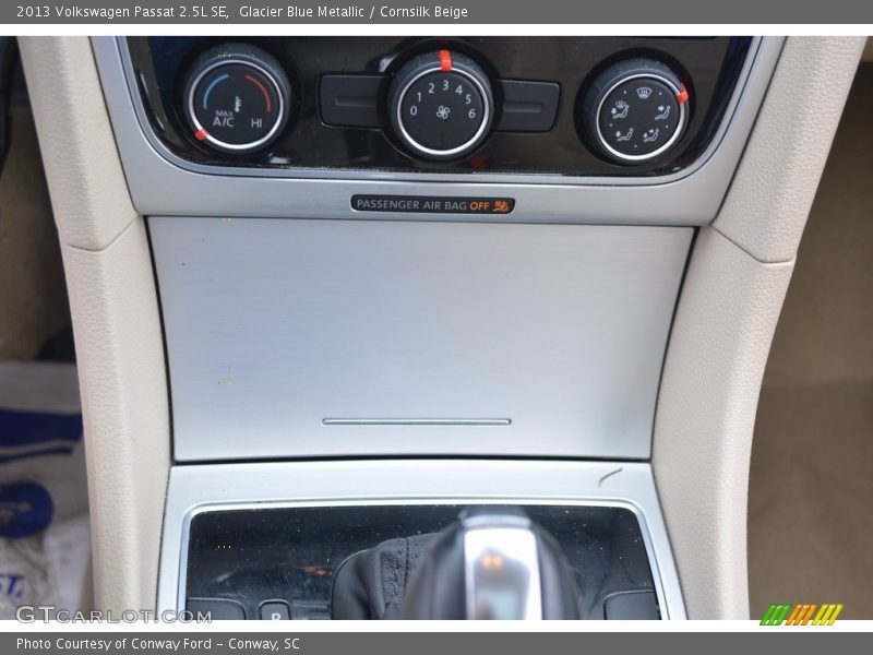 Glacier Blue Metallic / Cornsilk Beige 2013 Volkswagen Passat 2.5L SE