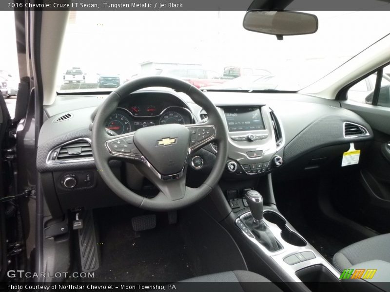 Tungsten Metallic / Jet Black 2016 Chevrolet Cruze LT Sedan