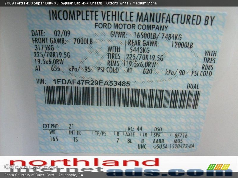 Oxford White / Medium Stone 2009 Ford F450 Super Duty XL Regular Cab 4x4 Chassis