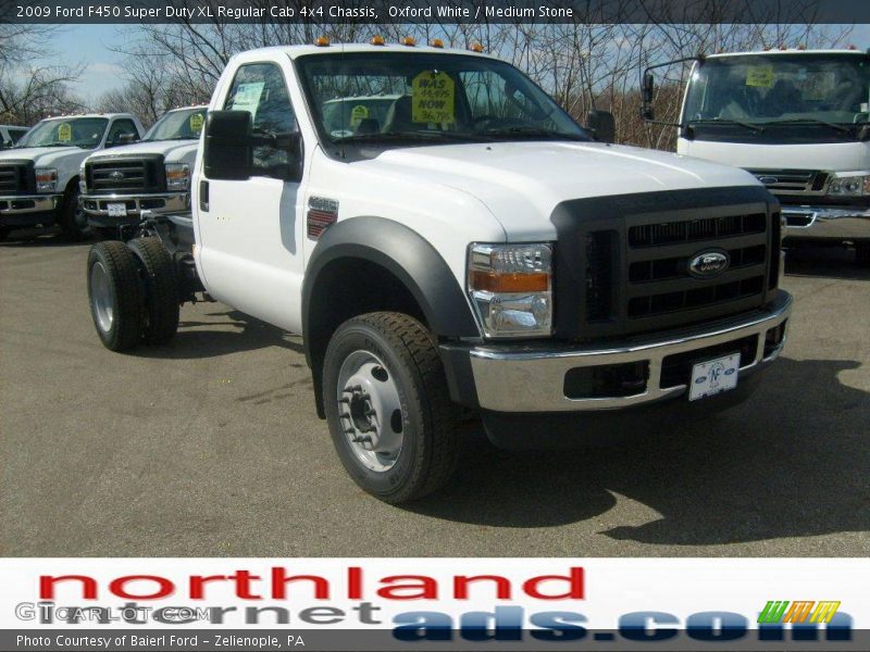 Oxford White / Medium Stone 2009 Ford F450 Super Duty XL Regular Cab 4x4 Chassis