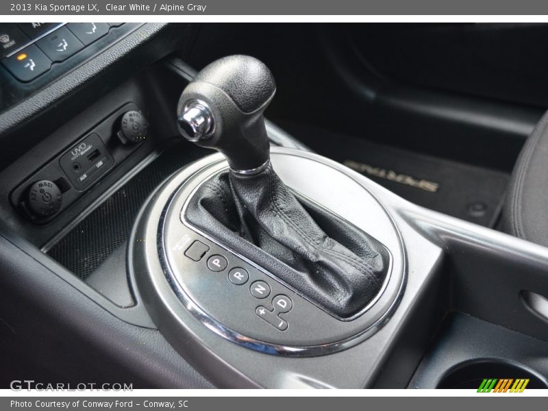 Clear White / Alpine Gray 2013 Kia Sportage LX