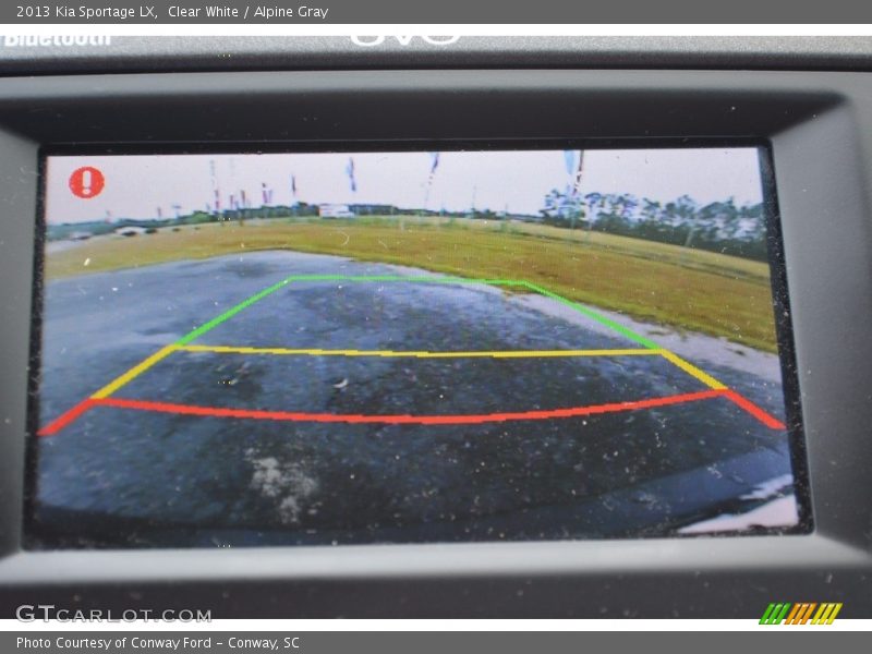 Clear White / Alpine Gray 2013 Kia Sportage LX