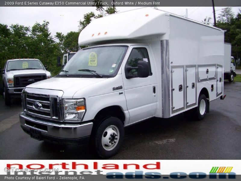 Oxford White / Medium Flint 2009 Ford E Series Cutaway E350 Commercial Utility Truck