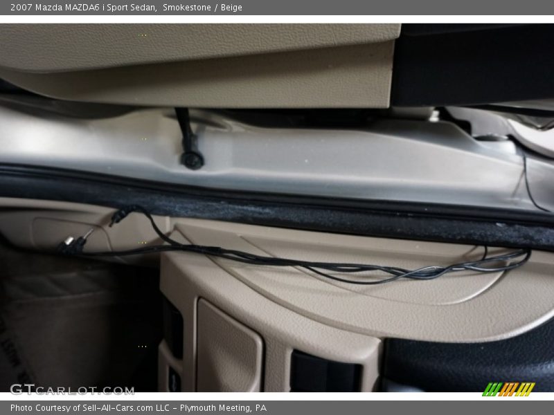 Smokestone / Beige 2007 Mazda MAZDA6 i Sport Sedan