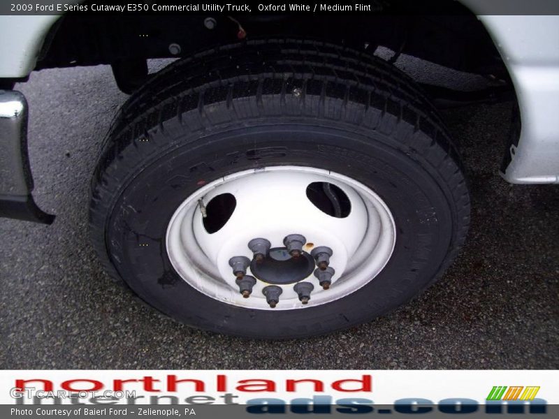 Oxford White / Medium Flint 2009 Ford E Series Cutaway E350 Commercial Utility Truck