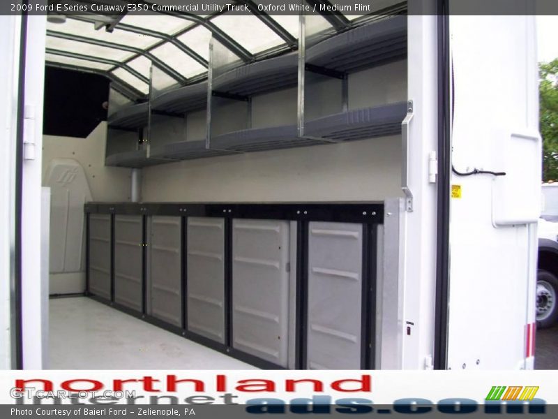 Oxford White / Medium Flint 2009 Ford E Series Cutaway E350 Commercial Utility Truck