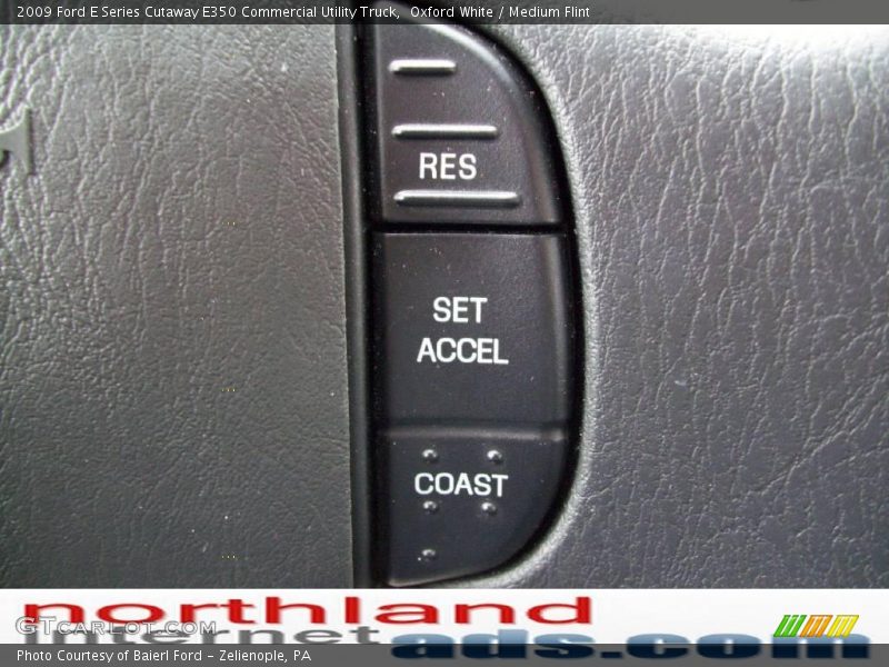 Oxford White / Medium Flint 2009 Ford E Series Cutaway E350 Commercial Utility Truck