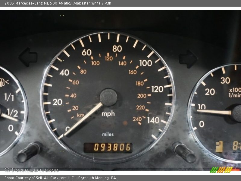 Alabaster White / Ash 2005 Mercedes-Benz ML 500 4Matic