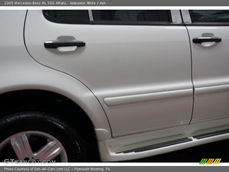Alabaster White / Ash 2005 Mercedes-Benz ML 500 4Matic