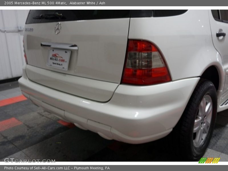 Alabaster White / Ash 2005 Mercedes-Benz ML 500 4Matic