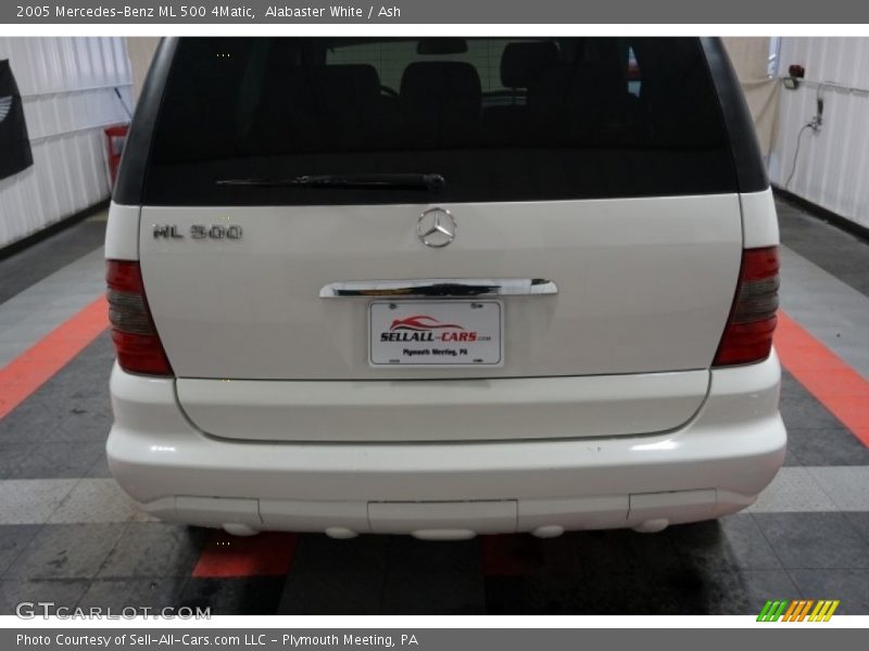 Alabaster White / Ash 2005 Mercedes-Benz ML 500 4Matic
