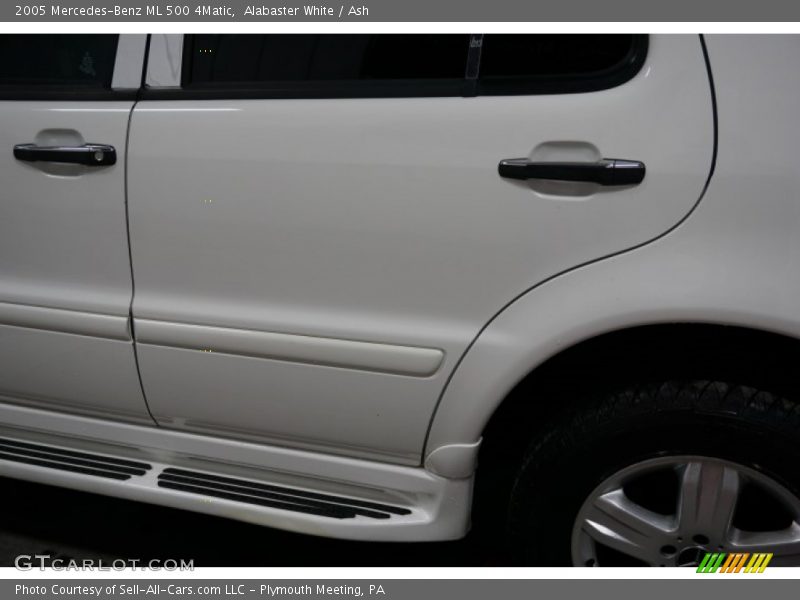 Alabaster White / Ash 2005 Mercedes-Benz ML 500 4Matic