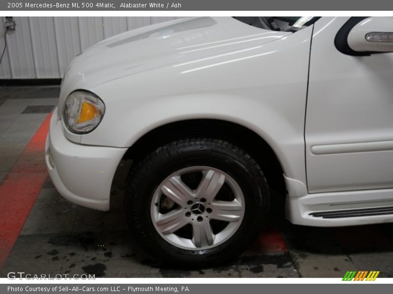 Alabaster White / Ash 2005 Mercedes-Benz ML 500 4Matic