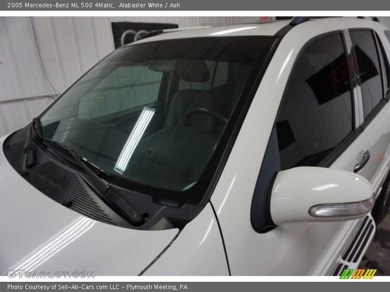 Alabaster White / Ash 2005 Mercedes-Benz ML 500 4Matic
