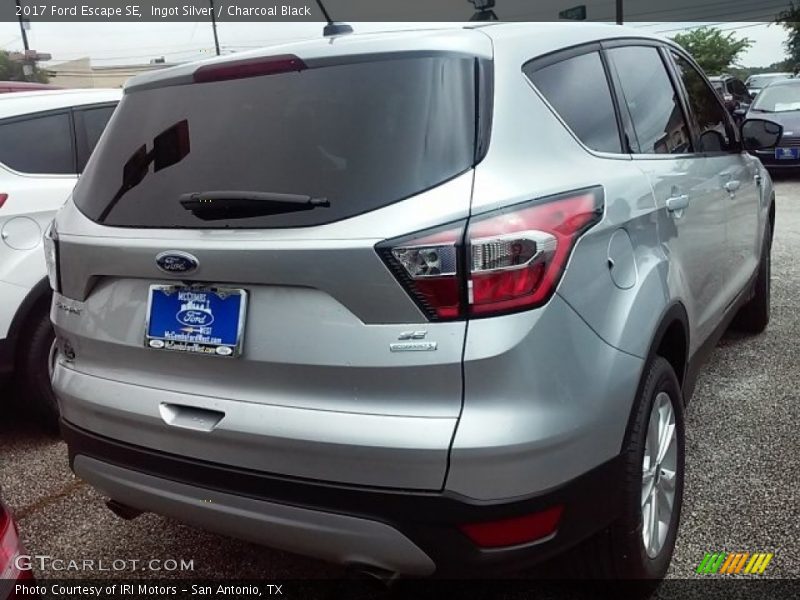 Ingot Silver / Charcoal Black 2017 Ford Escape SE