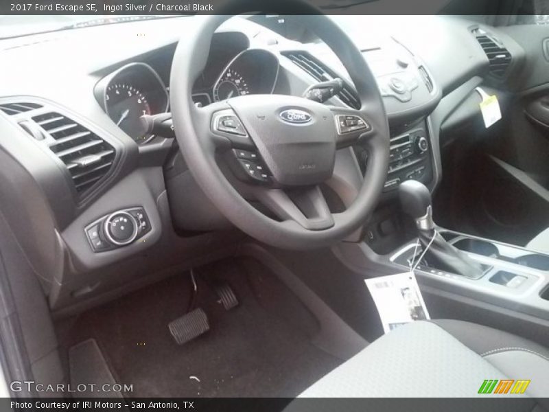 Ingot Silver / Charcoal Black 2017 Ford Escape SE