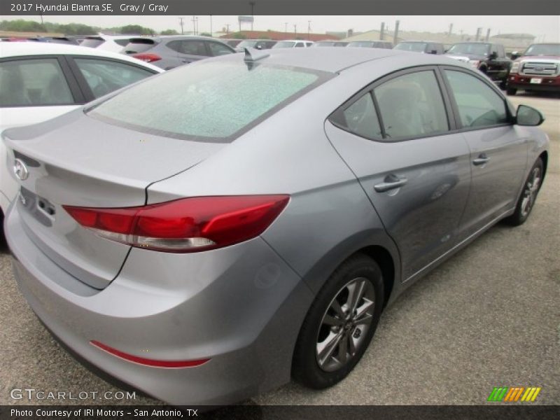 Gray / Gray 2017 Hyundai Elantra SE
