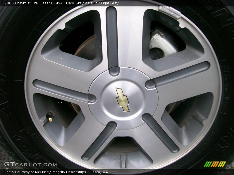 Dark Gray Metallic / Light Gray 2006 Chevrolet TrailBlazer LS 4x4