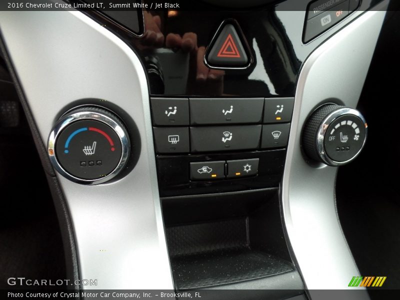 Summit White / Jet Black 2016 Chevrolet Cruze Limited LT