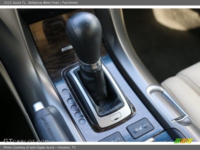 Bellanova White Pearl / Parchment 2013 Acura TL