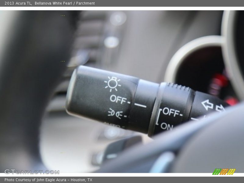 Bellanova White Pearl / Parchment 2013 Acura TL
