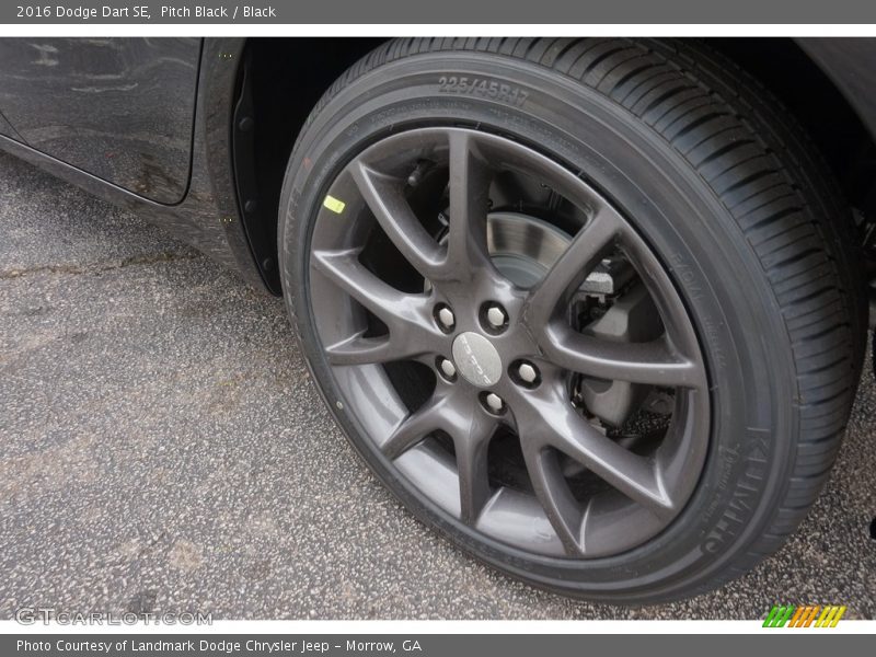 Pitch Black / Black 2016 Dodge Dart SE