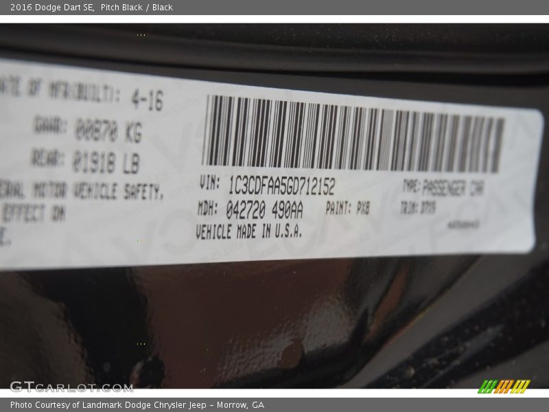 Pitch Black / Black 2016 Dodge Dart SE