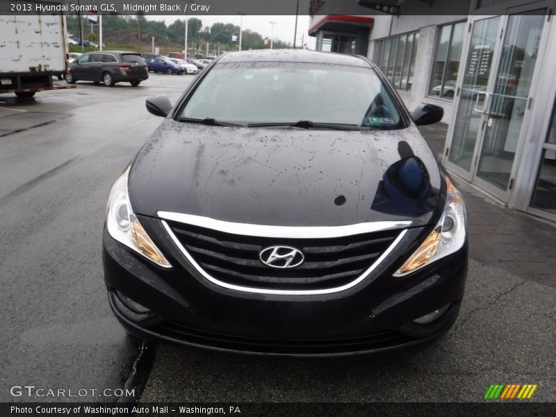 Midnight Black / Gray 2013 Hyundai Sonata GLS