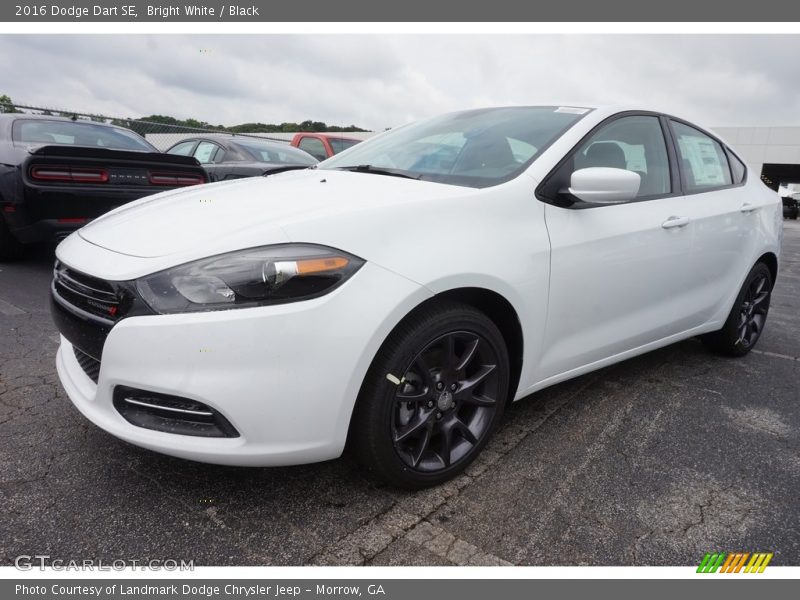Bright White / Black 2016 Dodge Dart SE
