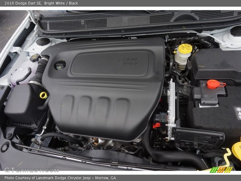 Bright White / Black 2016 Dodge Dart SE