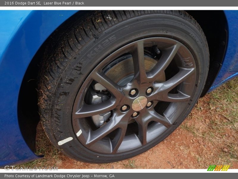 Laser Blue Pearl / Black 2016 Dodge Dart SE