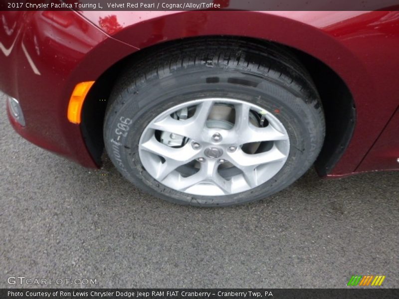  2017 Pacifica Touring L Wheel