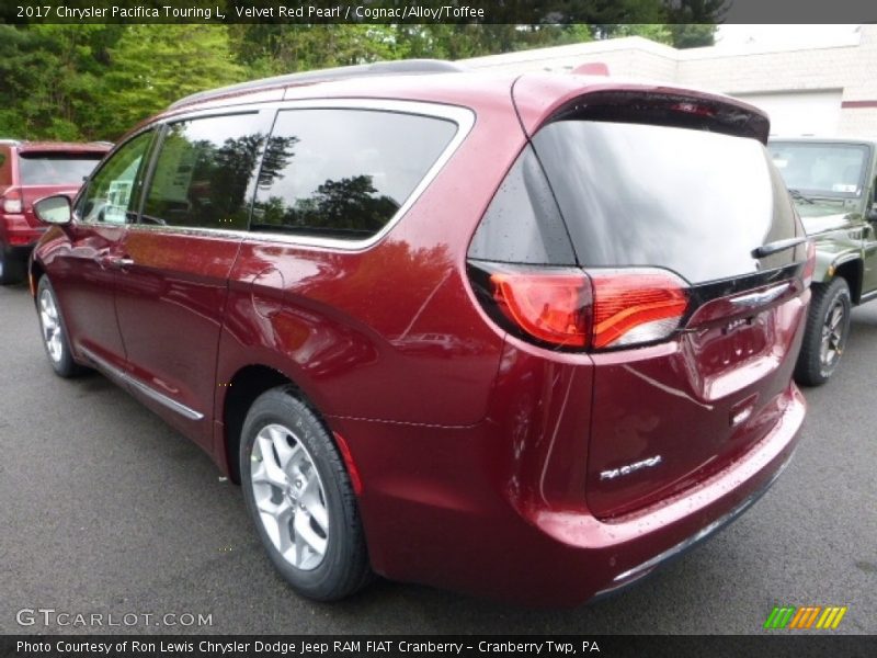  2017 Pacifica Touring L Velvet Red Pearl