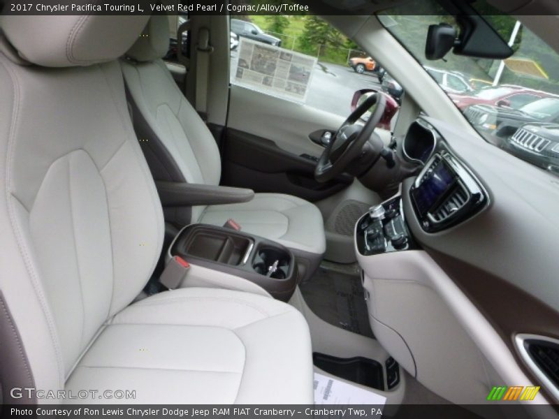 Velvet Red Pearl / Cognac/Alloy/Toffee 2017 Chrysler Pacifica Touring L