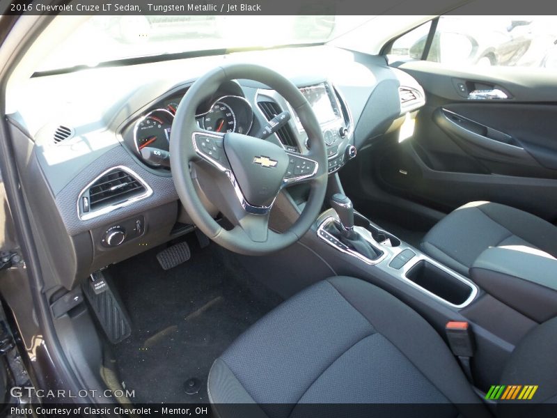 Tungsten Metallic / Jet Black 2016 Chevrolet Cruze LT Sedan